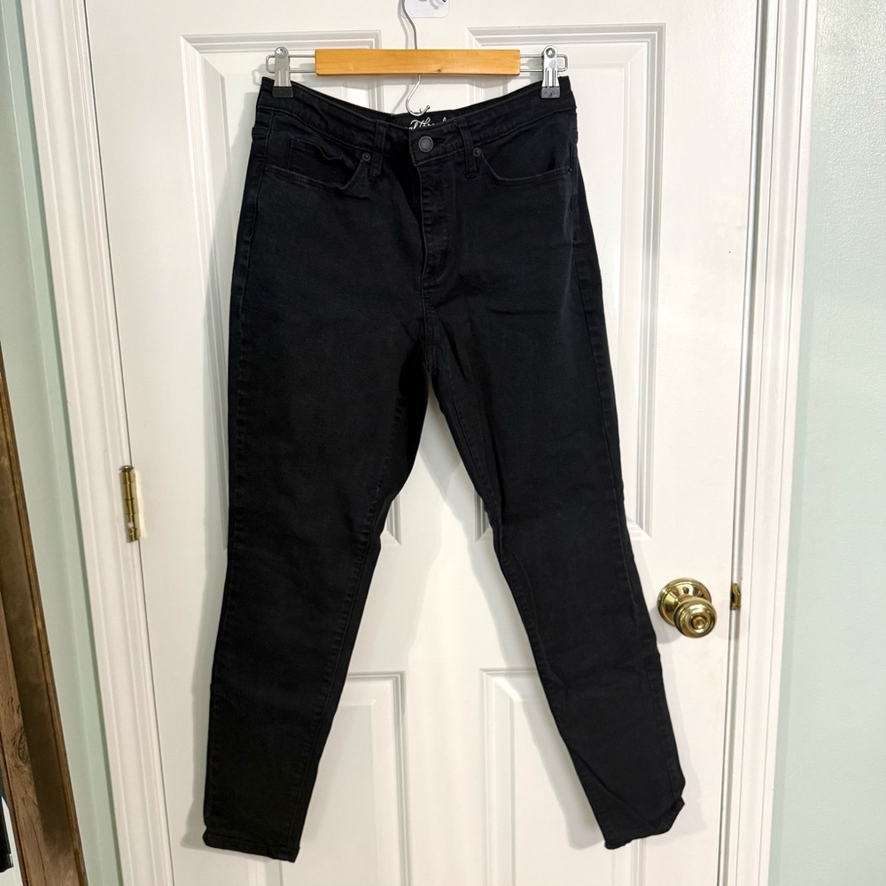 Universal Threads Black Wash Skinny Jeans size 10R